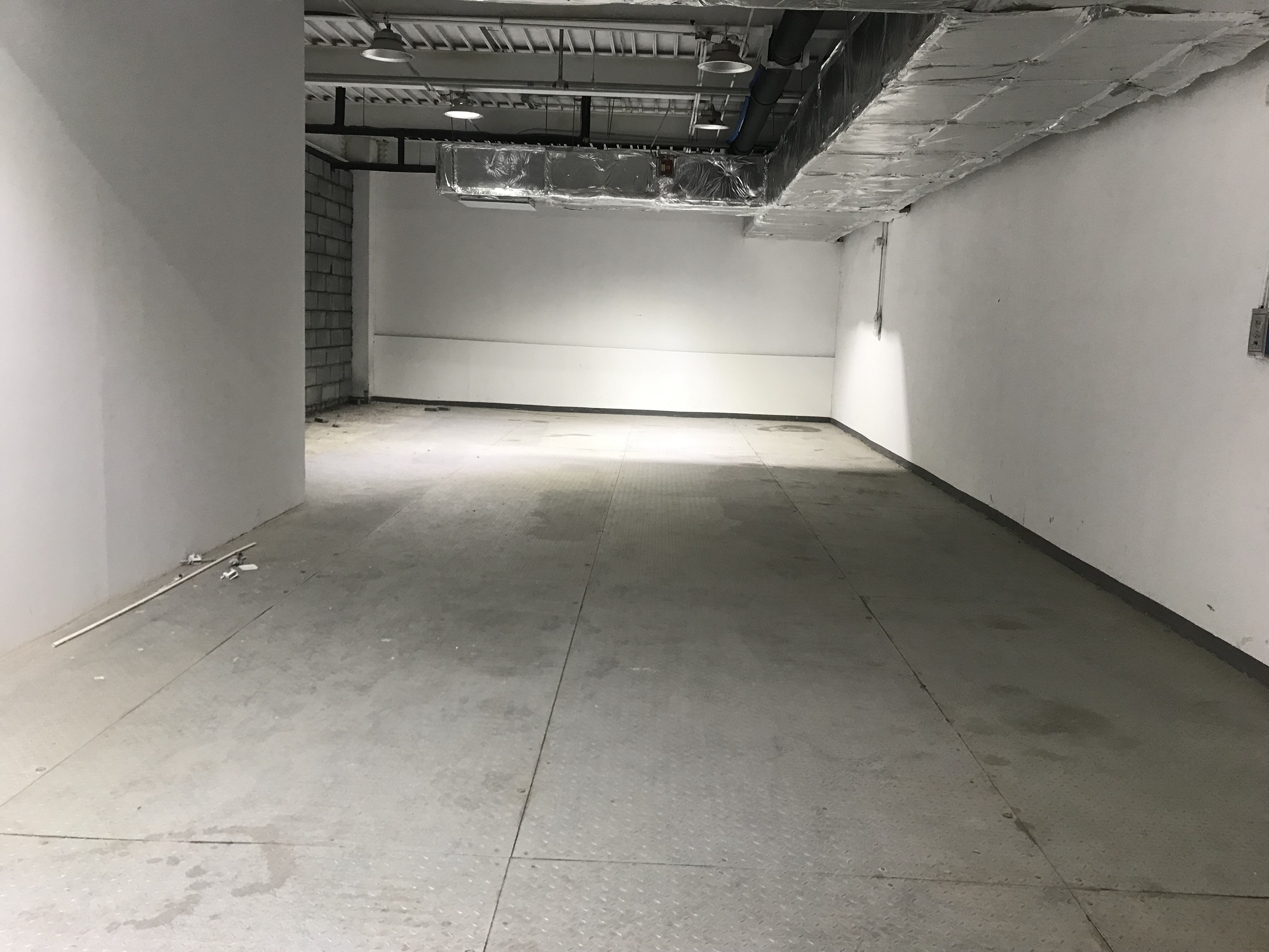 200平一楼商仓一体房｜通水电｜货车直达｜可注册公司｜免中介费