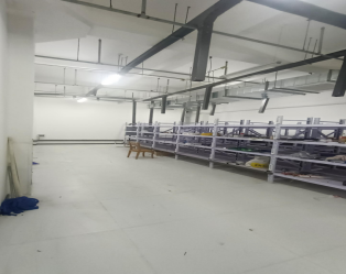 清仓特惠！近200平精装办公安排｜原价直降｜看房当天可签